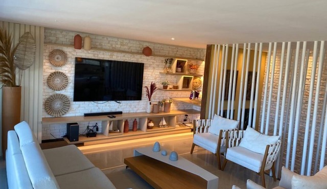 5 penthouse models on Insta -> AquirazRiviera.Tur - Manhattan Beach Riviera