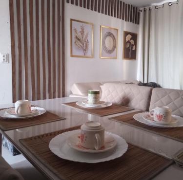 604- APARTAMENTO da FAMÍLIA - varanda vista mar- poucos passos da praia