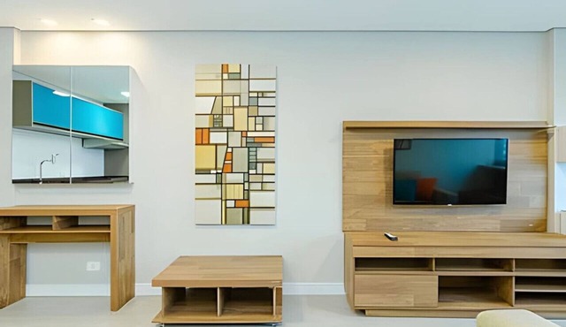 7Th Avenue, Apto 1 quarto luxo com ar e garagem.