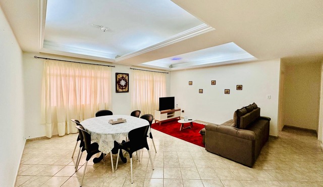 A 4 Minutos da Basílica! Apartamento Para Famílias