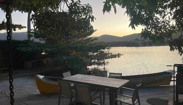 A Lagoa a seus pés a passos do centrino