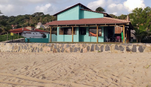 A window to the sea at Sagi Beach