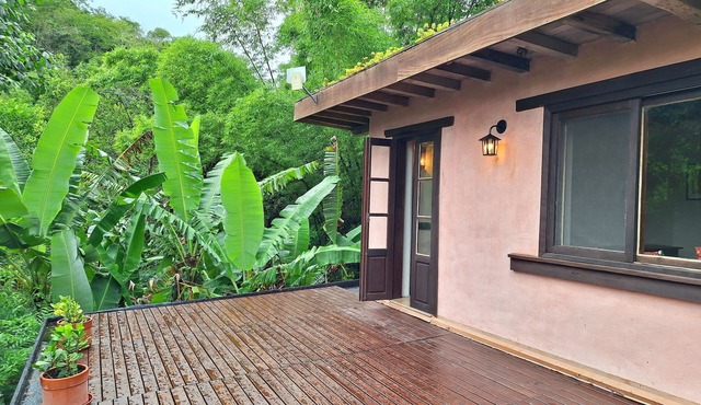 Adobe Refuge. Comfort and peace in the Atlantic Forest, close to the beaches of southern SC