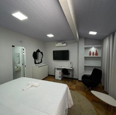 Aiezza Hotel