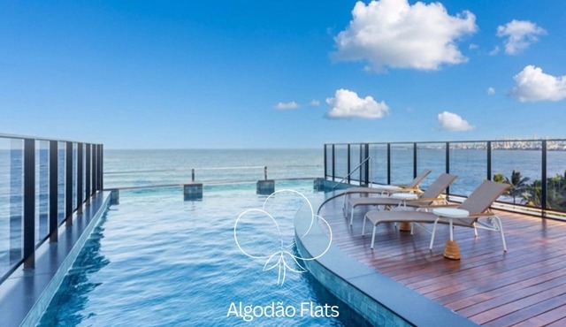 Altamarine 320 | Modern Stay with Beachside Rooftop on the Bessa Beachfront