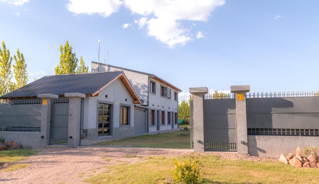 Altos la Villa