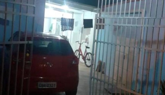 Alugo Casa NA Praia Grande Próximo AO Centro DE Mongaguá Acomoda ATE 15 Pessoas