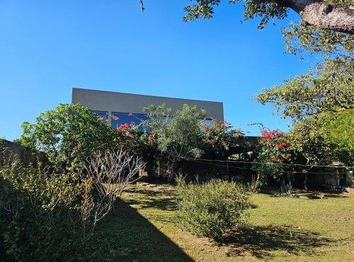 Ampla casa linda vista