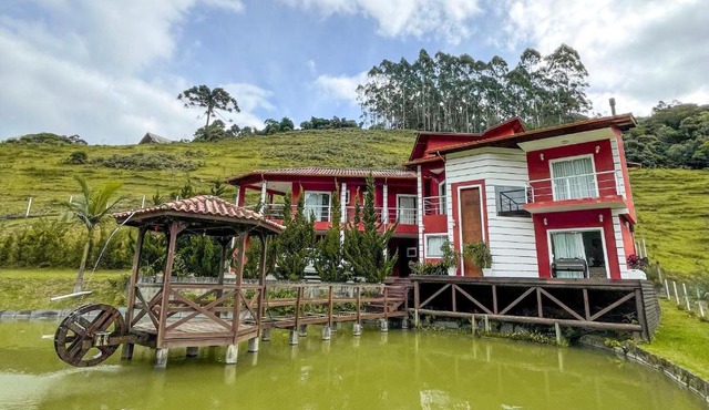 AMPLA CASA DE CAMPO - Afaven