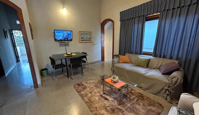 Amplio Departamento 3 habitaciones, Zona Jockey-Arena