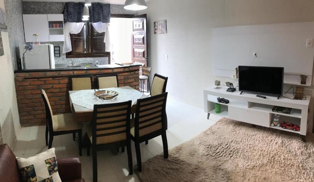 Apê completo com suíte, sacada e garagem fechada