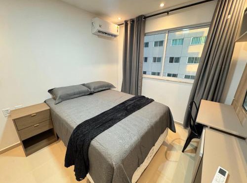 Ap próx ao Shopping com garagem, piscina e ar
