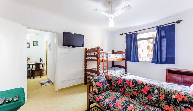 Apartment 200m from the beach! Tranquility, garage and Wi-Fi!