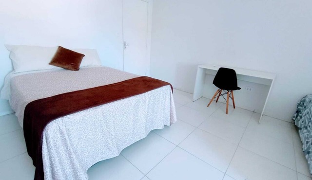 Apartamento Mobiliado Dois Quarteirões do Centro