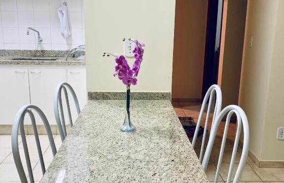 Apartamento 2 quartos do lado da Uniube 208