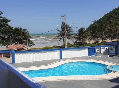 Apartamento 204 com vista da piscina e mar