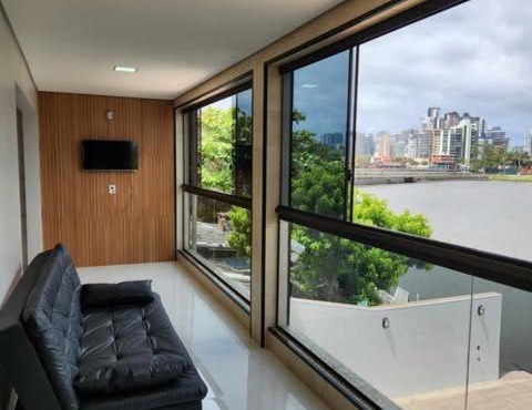 Apartamento - 4 pé na areia proximo a lagoa e rio