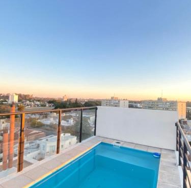 Apartamento a metros de la costanera y el lago