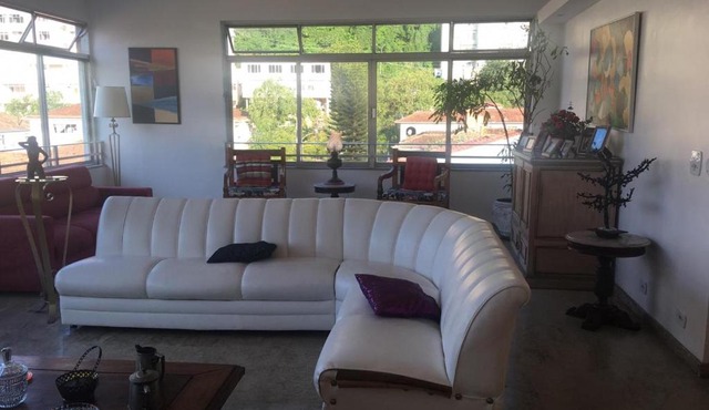 Apartamento amplo,arejado compartilhado