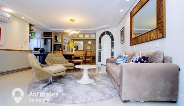 Apartamento amplo em Jurerê TF1181