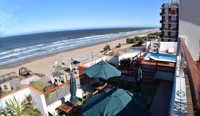 Apartamentos JR