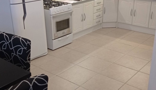 Apartamento Cómodo, con Vista a la Montaña y la Bahía