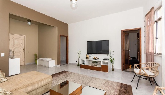 Apartamento c WiFi a 900m da Praia do Flamengo RJ