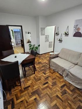 Apartamento completo uma cuadra do mar