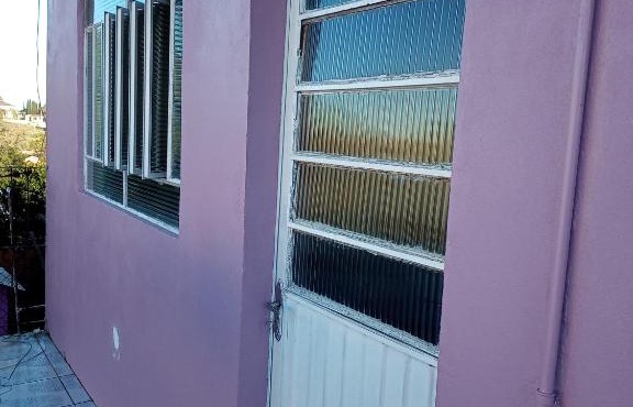 Apartamento com churrasqueira, ótima localização.