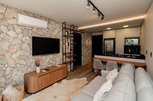 Apartamento com piscina e localização privilegiada
