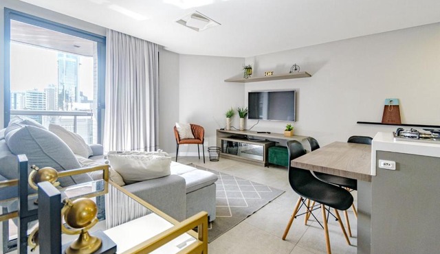 Apartamento com Varanda e Ar no Centro de Blumenau