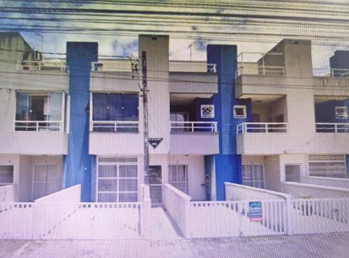 Apartamento completo em Caiobá