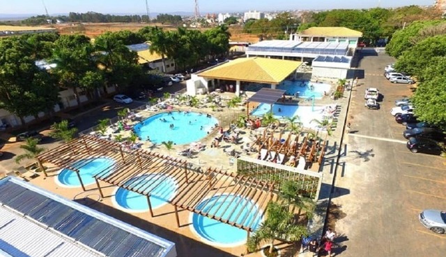 Apartamento de 2/4 no Resort Internacional