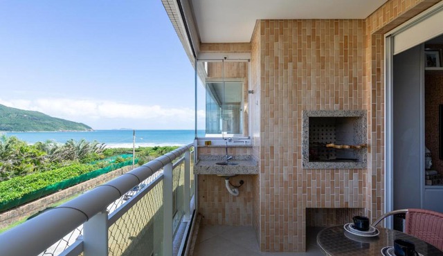 Apartamento de estilo com vista mar N1760
