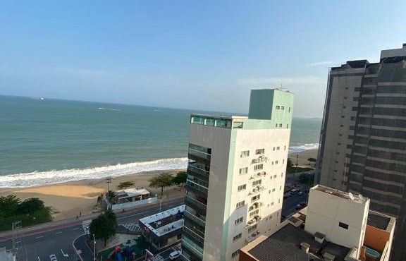 Apartamento em Itapuã- VV
