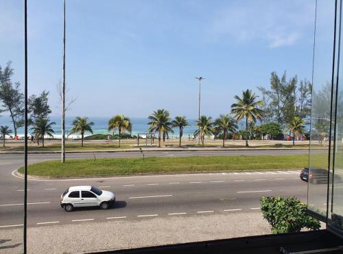 Apartamento enfrente a praia- 1 min andando