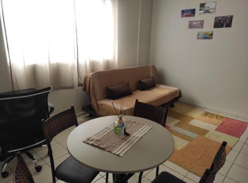 Apartamento inteiro no Alto Umuarama, próximo ao Aeroporto, Medicina e Granja Marileusa.