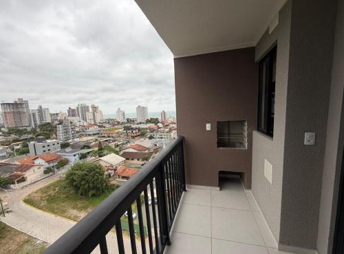 Apartamento Piçarras Piscina Churrasqueira e Vista Mar
