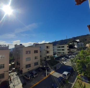 Apartamento próximo a avenida, localizado no 3 pavimento em prédio sem elevador