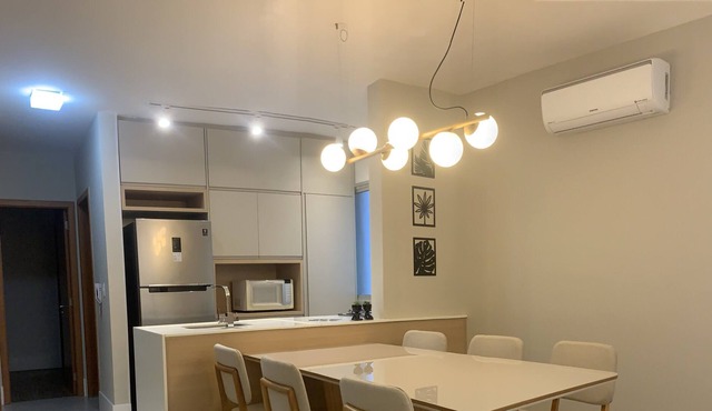 Apartamento Todo Reformado c/ ar Condicionado