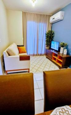 Apartamento TOP CLIMATIZADO em CRICIÚMA-SC - ótimo CUSTO-BENEFÍCIO - Cozinha completa - Cama Box - WiFI - Smart TV - Apps YouTube - NetFlix - Prime Vídeo - Garagem coberta - Portaria Digital 24h - Lugar sossegado e arborizado - Acomoda até 5 pessoas