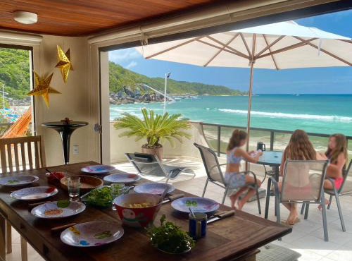 Apartamento Triplex Pé na Areia - Bombinhas