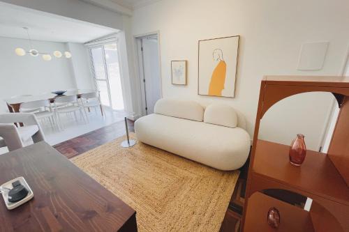 Apartamentos de 1 e 2 quartos com garagem próximo ao Parque Barigui Domo Hospedagem