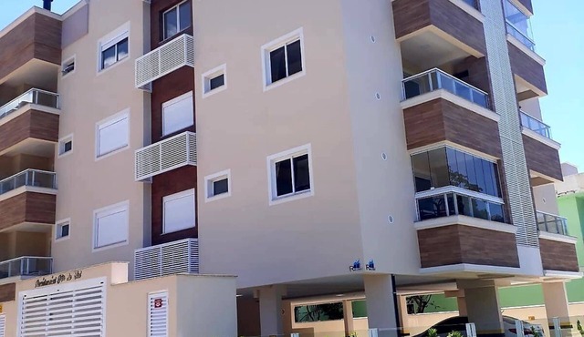 Apartment on Praia Grande beach in Palmas do Arvoredo, 200 meters from the beach.