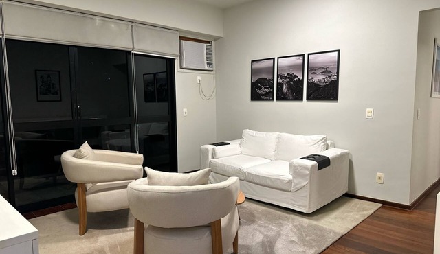 Apartment in Leblon - Located in the heart of Dias Ferreira