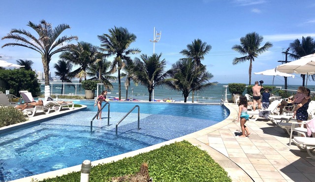 Apartment in front of Praia das Astúrias (10% discount if you book up to 14 days in advance)