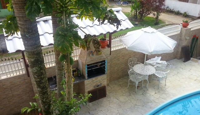Apartment suite and room-air pool cond-
