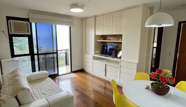 Apartment with Sugar Loaf view, swimming pool, garage, sauna, gym and mini market