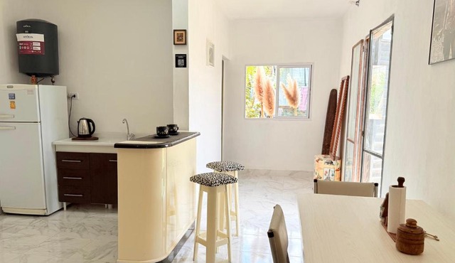 ApartWestern