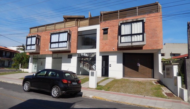 Apt 102 with Private Terrace and Barbecue